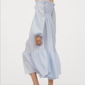 Off the shoulder dress /new/